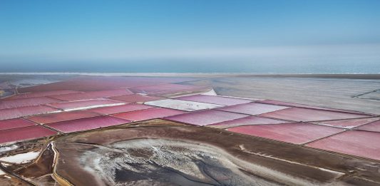 Edward Burtynsky at CentroCentro